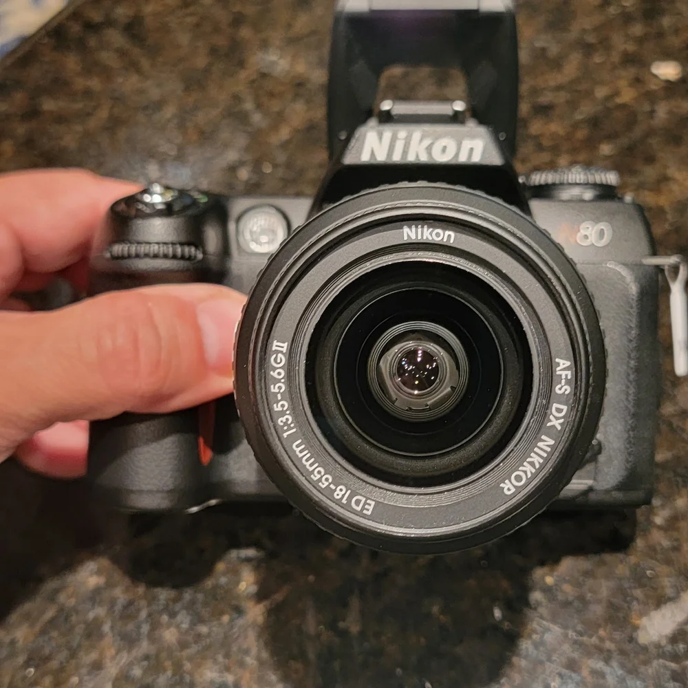CANON N80 Canera & NIKKOR 18-55mm Lens